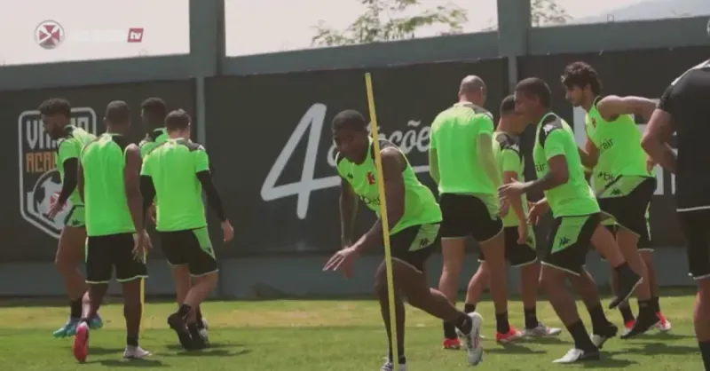 Vasco se Prepara para Duelo Contra o Cruzeiro no Brasileirão: Treinos Intensivos e Desfalques